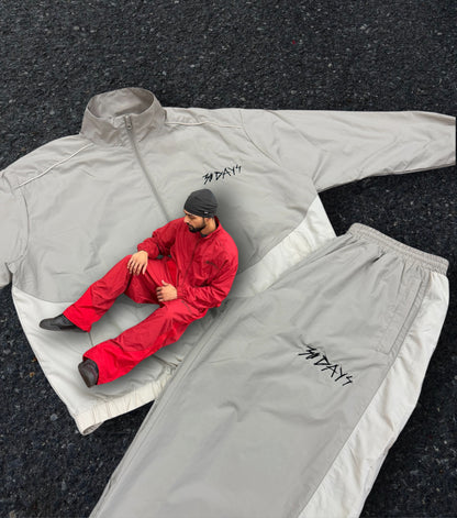 “30D4YS” 2TONE SAND WiNDBREAKER TRACK-SUiT