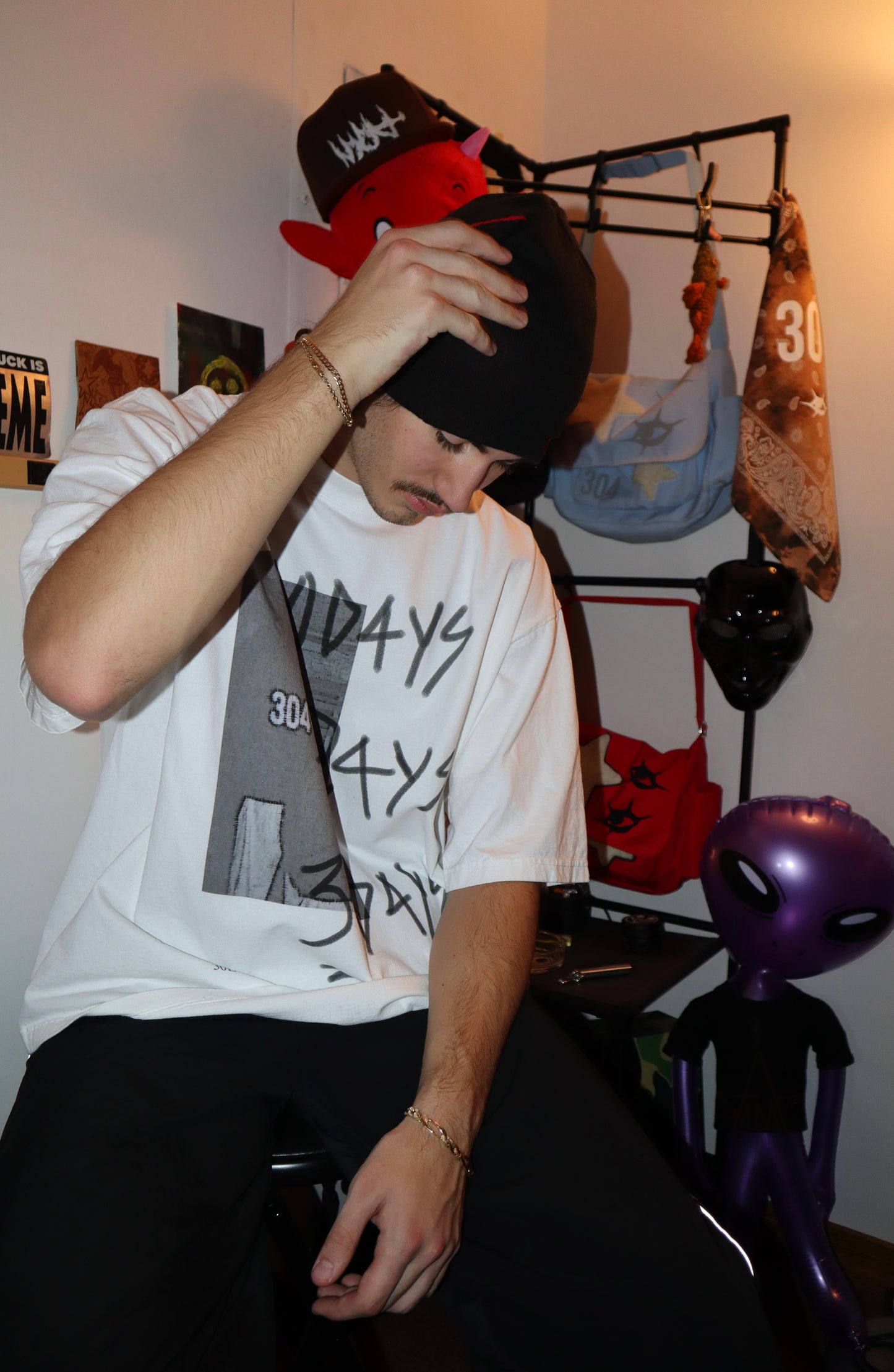 30D4YS "ABANDON HOUSE" GRAPHIC T-SHIRT