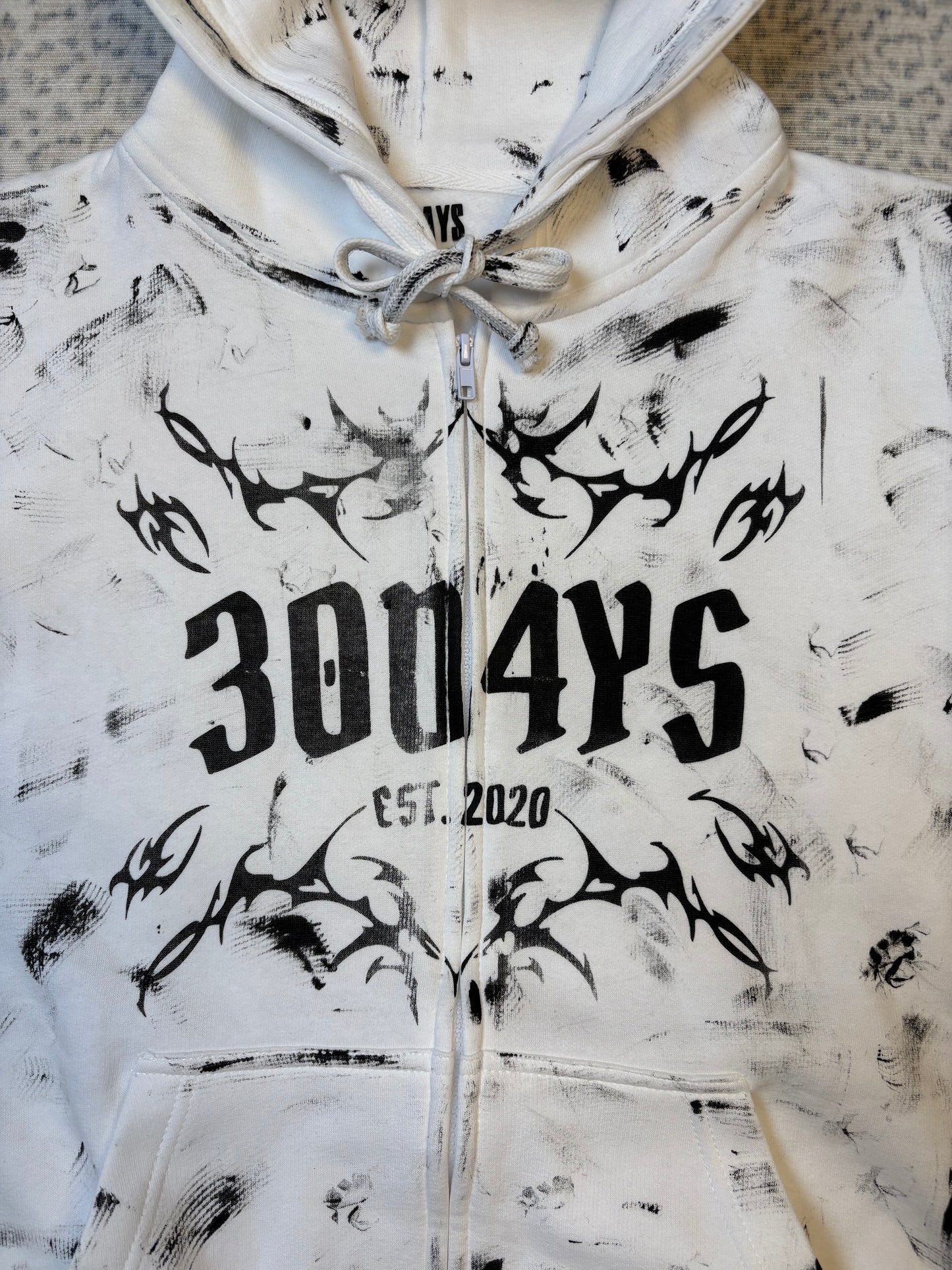 WHITE “30D4YS EST. 2020" SPLATTER ZiP-UP HOODIE