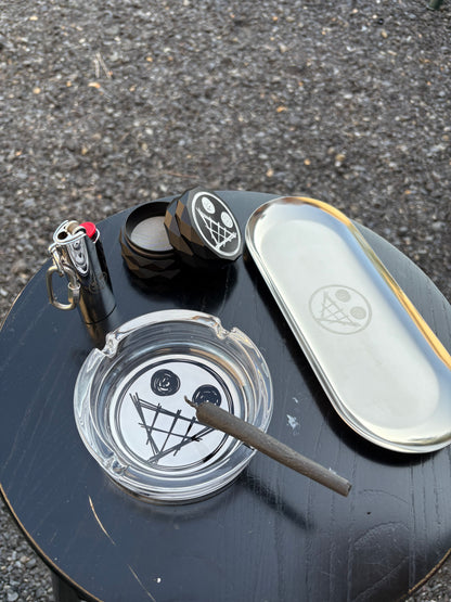 “FAKE SMILE” SMOKERS DREAM BUNDLE BOX