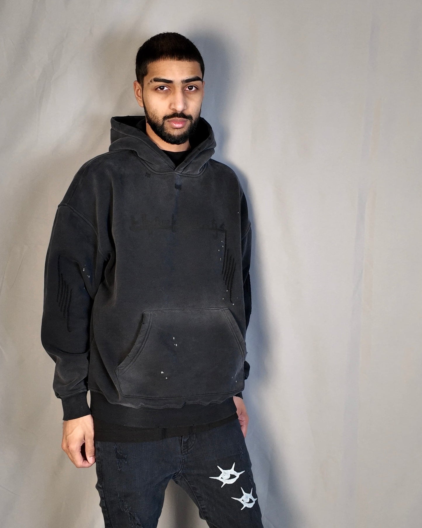 "thirtydays" CHARCOAL BLACK ARABIC HOODIE
