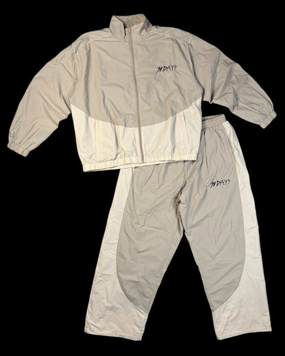 “30D4YS” 2TONE SAND WiNDBREAKER TRACK-SUiT