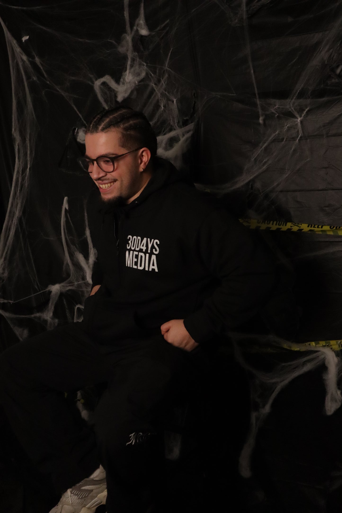 BLACK “30D4YS MEDIA" ZiP-UP HOODIE